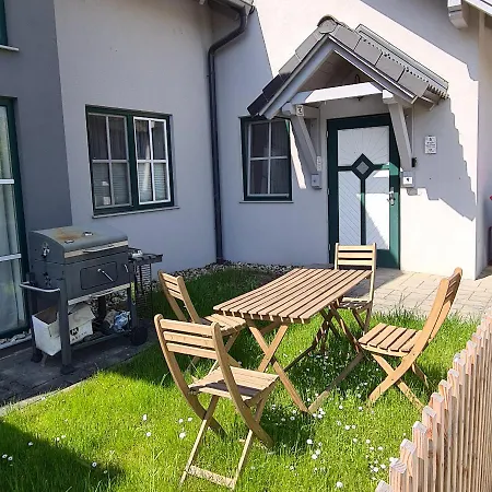 Wolfis Appartement Neusiedl an der Zaya Exterior foto