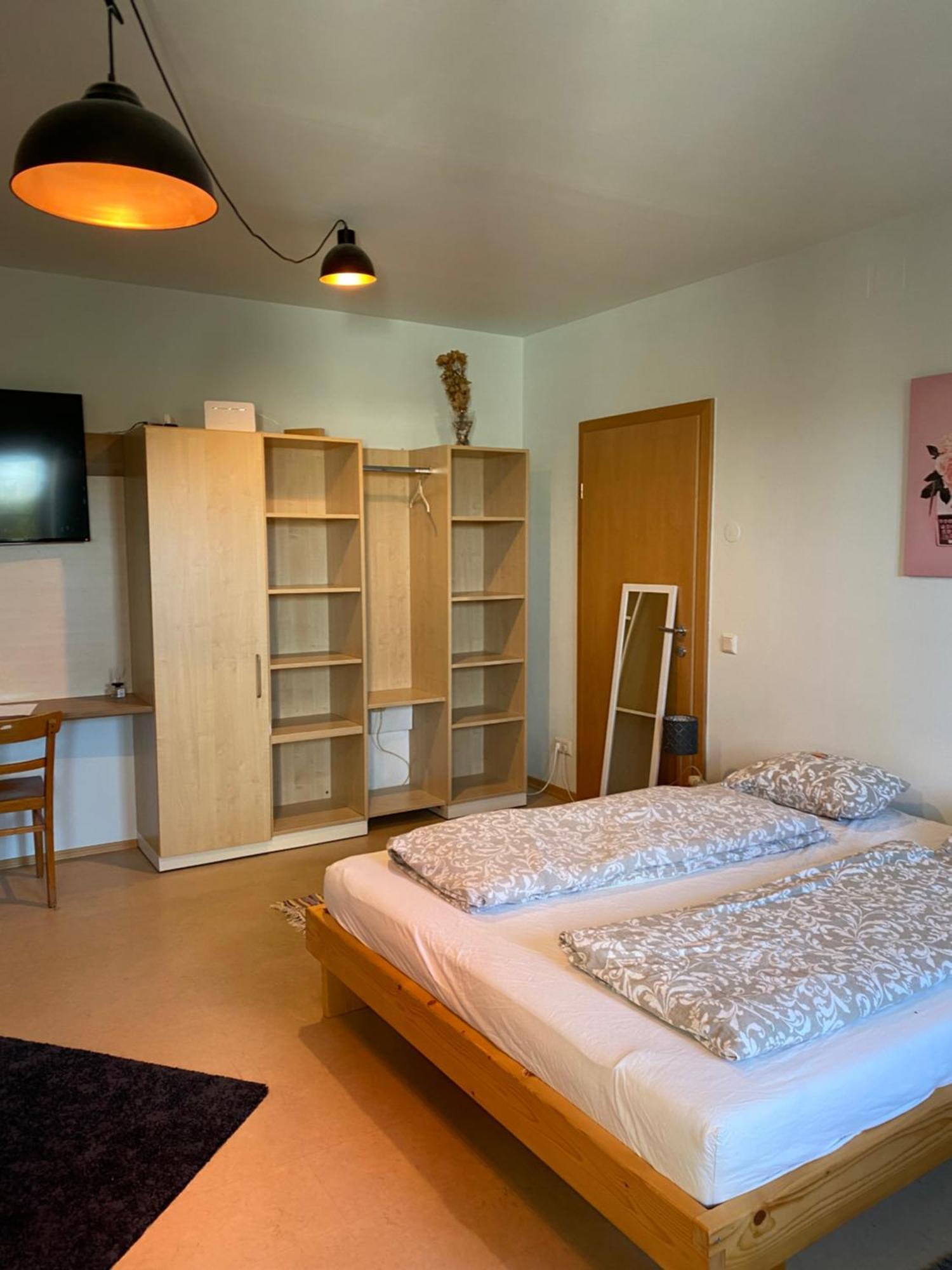 Wolfis * Neusiedl an der Zaya